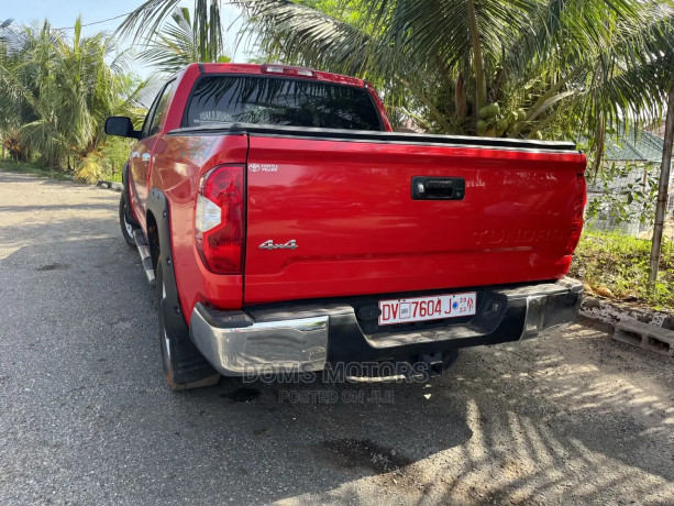 toyota-tundra-2015-red-big-1