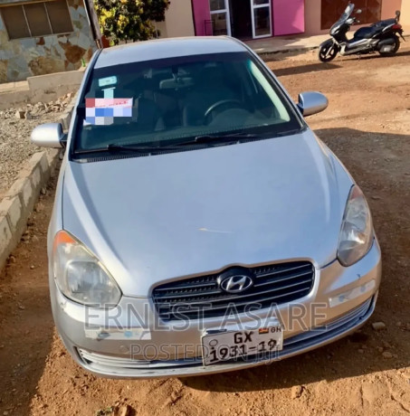 hyundai-accent-gls-automatic-2010-silver-big-0