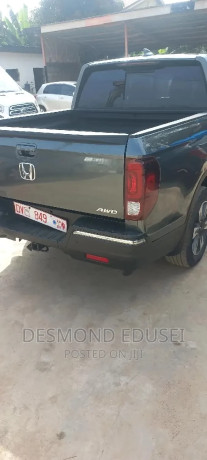 honda-ridgeline-2017-black-big-2