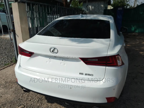 lexus-is-2014-white-big-1