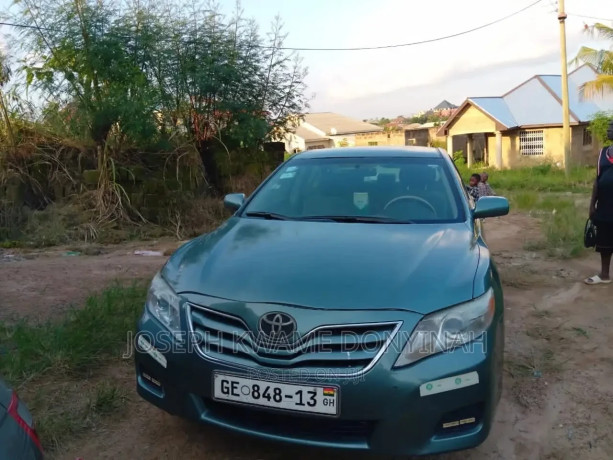 toyota-camry-2007-green-big-1