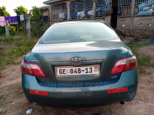 toyota-camry-2007-green-big-0