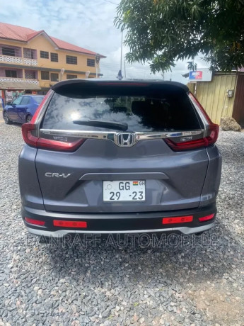 honda-cr-v-lx-2021-gray-big-1