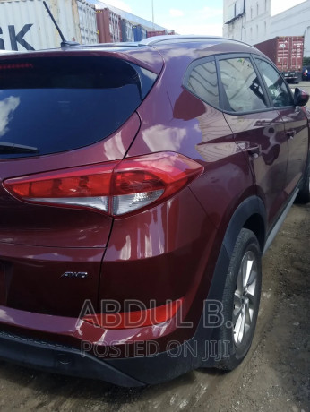 hyundai-tucson-sport-awd-2017-red-big-1