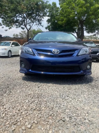 toyota-corolla-2012-blue-big-1