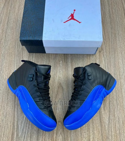 air-jordan-12-retro-sneaker-big-0