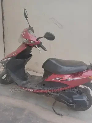 suzuki-2021-red-big-3