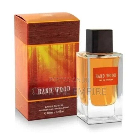 hard-wood-perfume-big-0