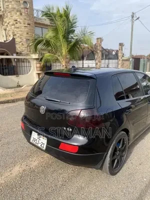 volkswagen-golf-2009-black-big-4