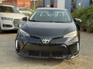 toyota-corolla-se-18l-4cyl-2a-2018-black-big-1