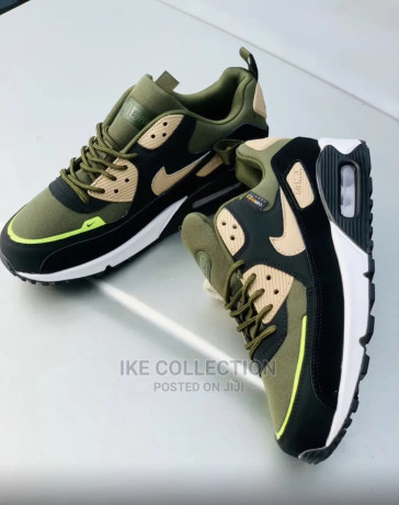 original-nike-airmax-available-big-1