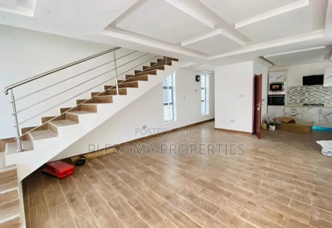 4bdrm-duplex-big-4