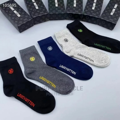 quality-comfy-louis-vuitton-socks-for-the-gents-big-3