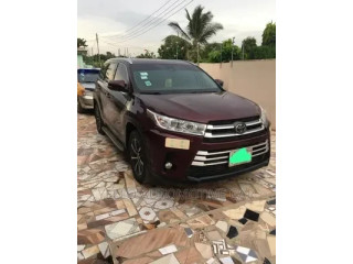 Rent 2018 Toyota Highlander