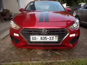 red-hyundai-accent-big-0