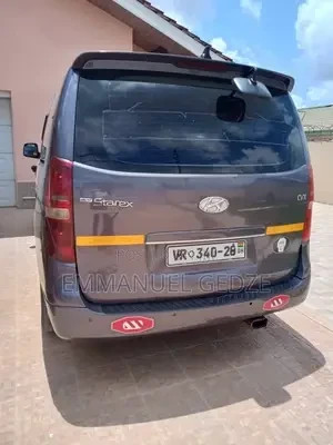 mini-van-for-rent-starex-bus-11-seater-big-1