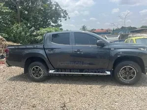 mitsubishi-pick-up-for-rent-very-durable-big-0