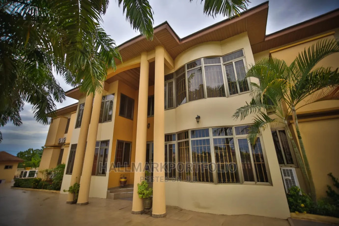 furnished-3bdrm-apartment-in-north-legon-for-rent-big-0