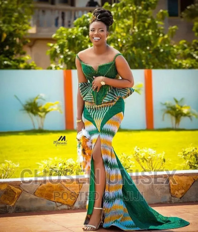 traditional-kente-gown-big-2