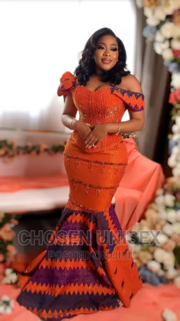 traditional-kente-gown-big-3