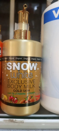 snow-white-exclusive-body-milk-big-2