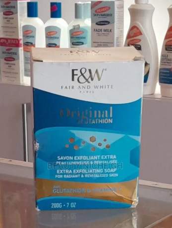 fair-and-white-glutathion-exfoliating-soap-big-0