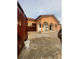 3bdrm House in Spintex for Rent