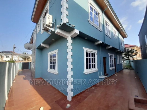 6bdrm-duplex-in-upsa-road-madina-for-sale-big-4