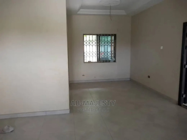 4bdrm-house-in-accra-metropolitan-for-sale-big-3