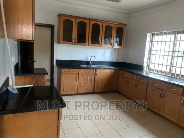 4bdrm-house-in-north-legon-for-rent-big-2