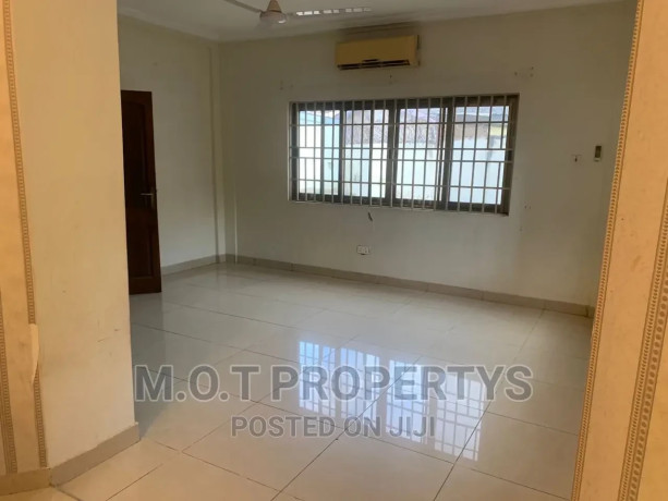 4bdrm-house-in-north-legon-for-rent-big-3