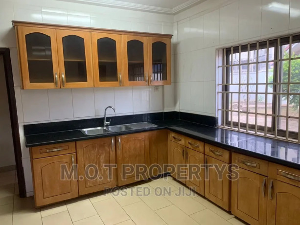 4bdrm-house-in-north-legon-for-rent-big-1