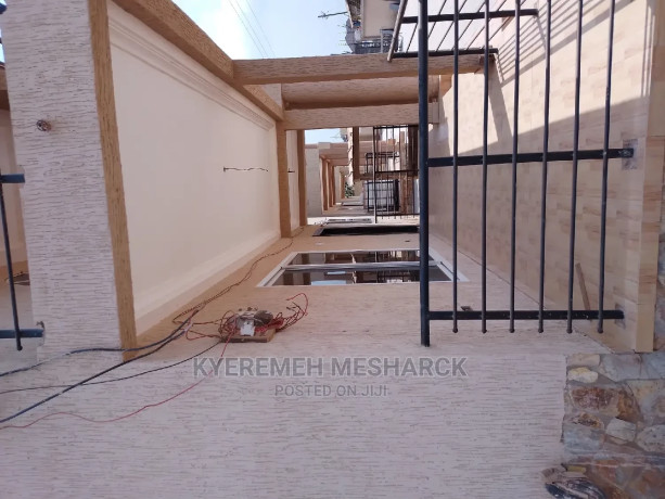 4bdrm-townhouse-terrace-in-east-legon-hills-for-rent-big-3