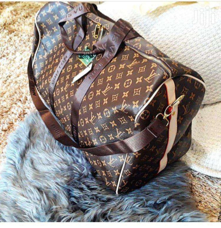 louis-vuitton-travelling-bag-big-0