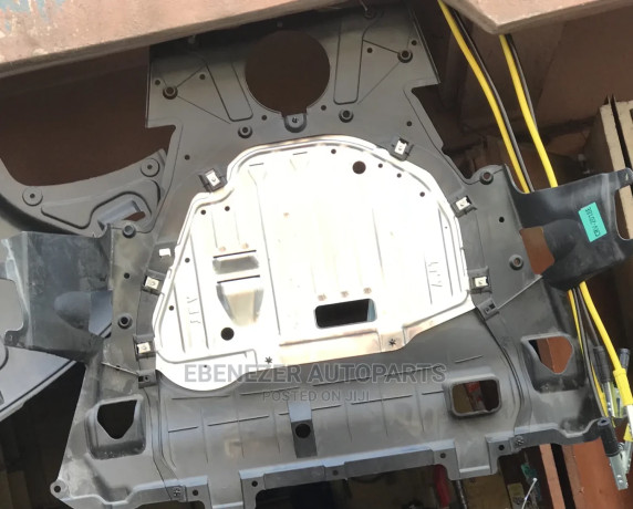 honda-cr-v-2018-engine-cover-under-panel-big-0