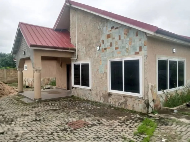 4bdrm-house-in-sarpeiman-ga-west-municipal-for-rent-big-0