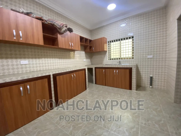 2bdrm-apartment-in-amafrom-adenta-for-rent-big-2