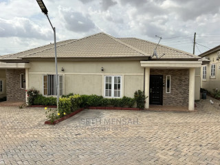 Furnished 3bdrm House in 3 Bedroom House, Dome for Sale