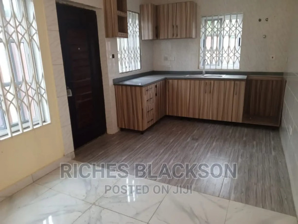 2bdrm-apartment-in-riches-adenta-for-rent-big-3