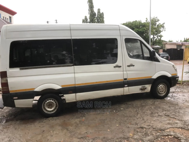 mercedes-benz-sprinter-2009-white-big-1