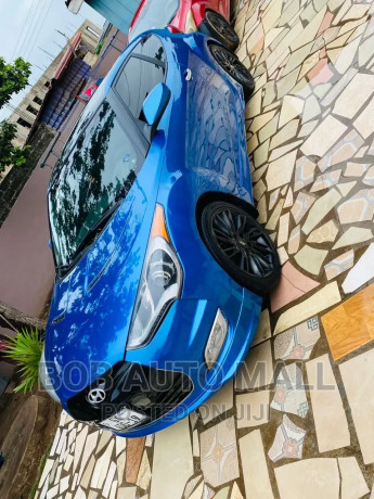 hyundai-veloster-2014-blue-big-2