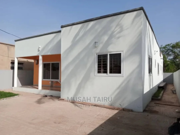 3bdrm-house-in-ashomang-estate-for-sale-big-0