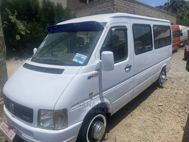 volkswagen-lt-2005-white-big-1