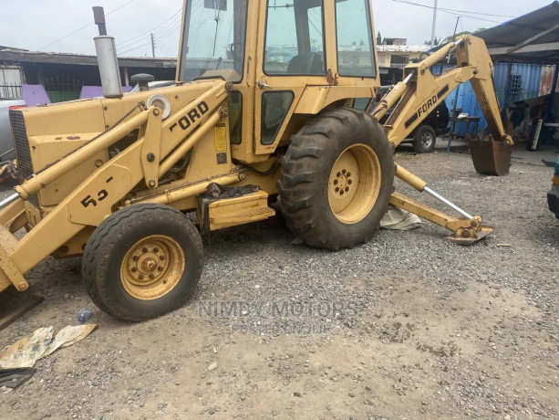 ford-backhoe-for-sale-big-3