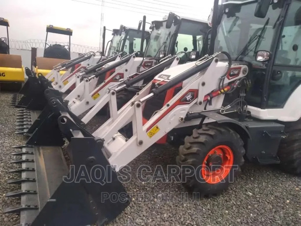 bobcat-backhoe-b730-big-0