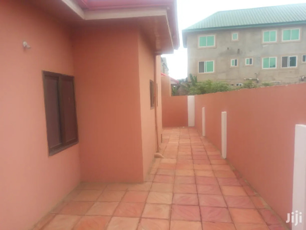 3bdrm-house-in-spintex-for-sale-big-3