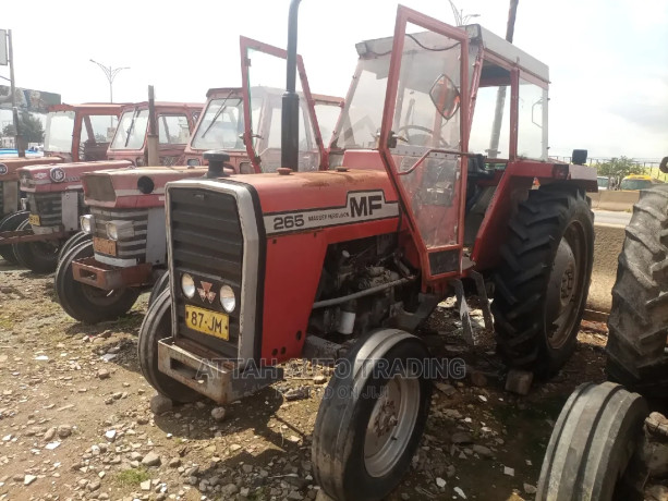 fergerson-tractors-big-1