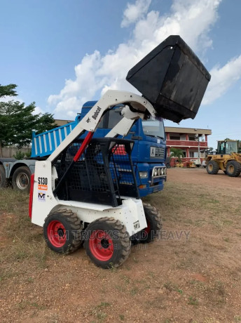 bobcat-skid-steer-s130-big-0