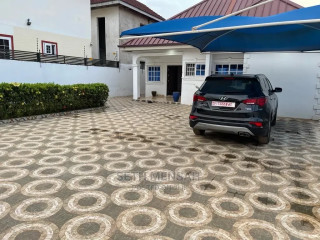 3bdrm House in Madina for Sale