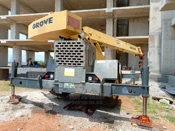 20-tons-grove-mobile-crane-in-best-condition-big-3